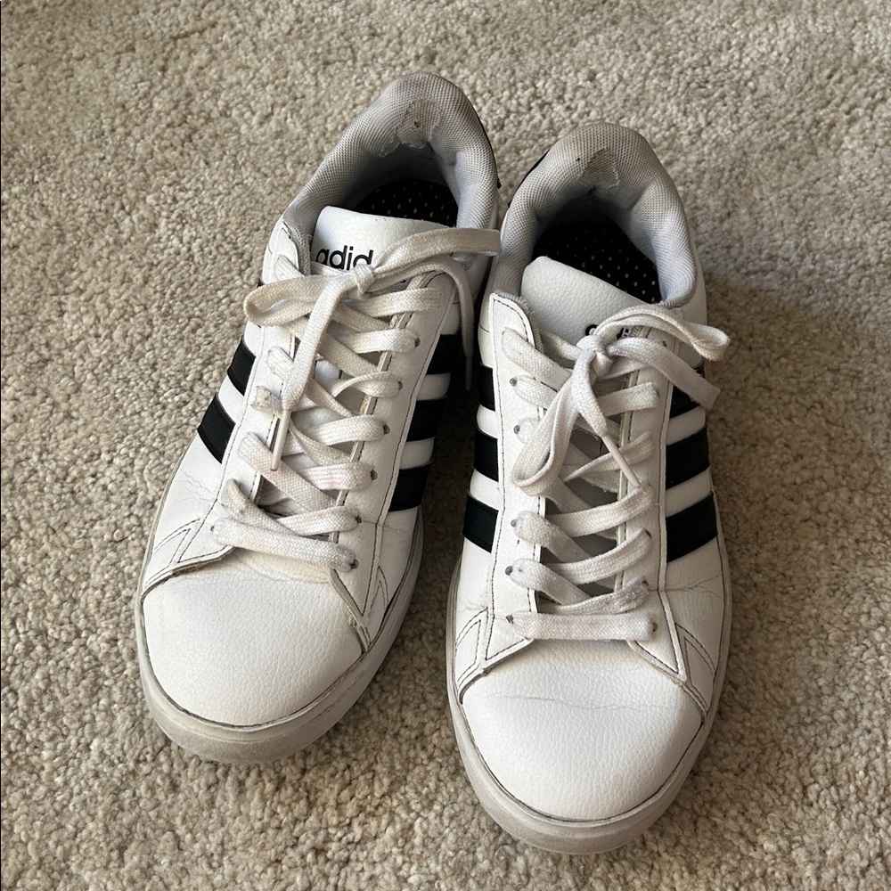 Adidas Grand Court Sneakers